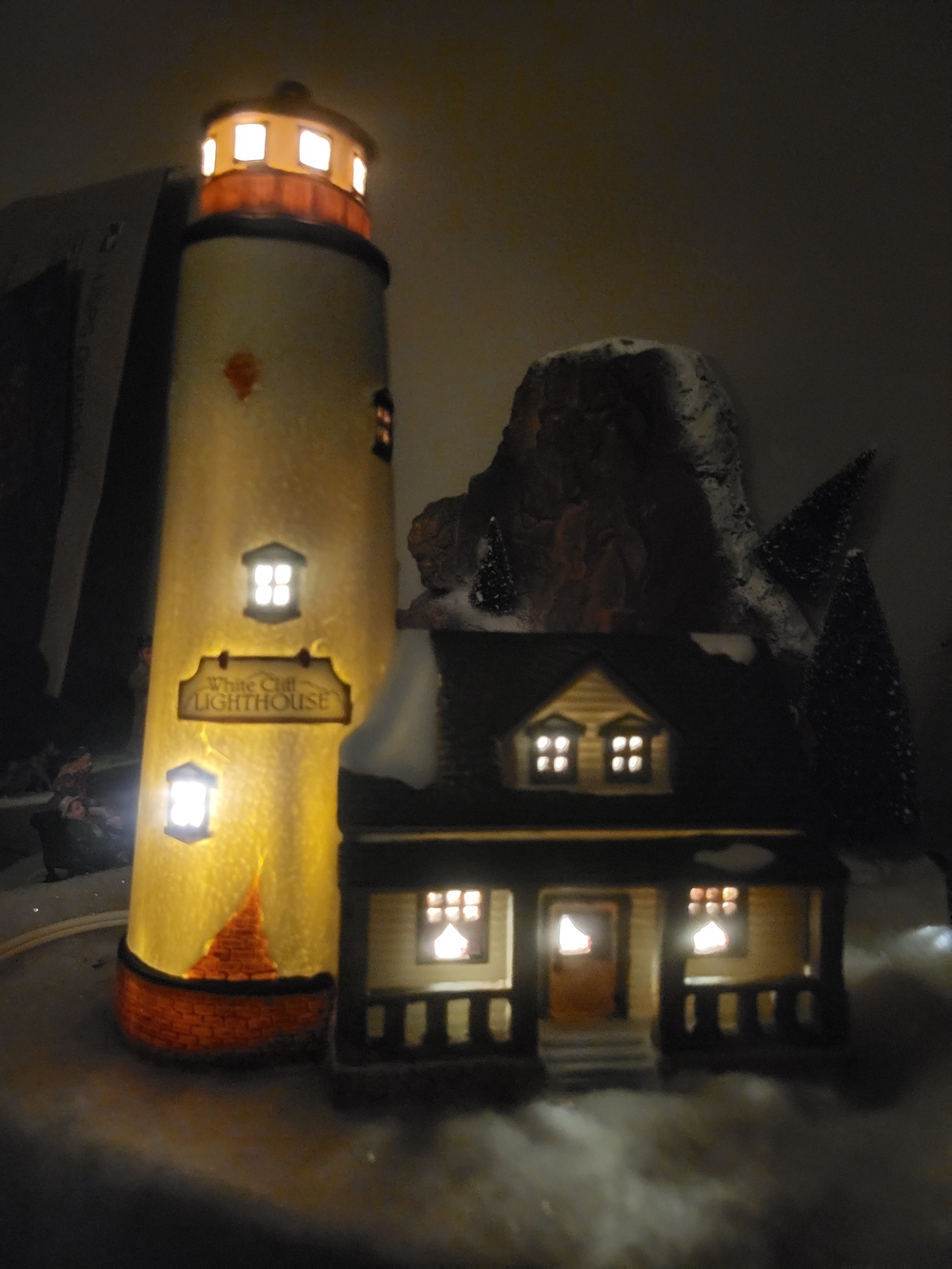 Vintage Lemax White Cliff Lighthouse 1997 Plymouth Corners Village - Working
